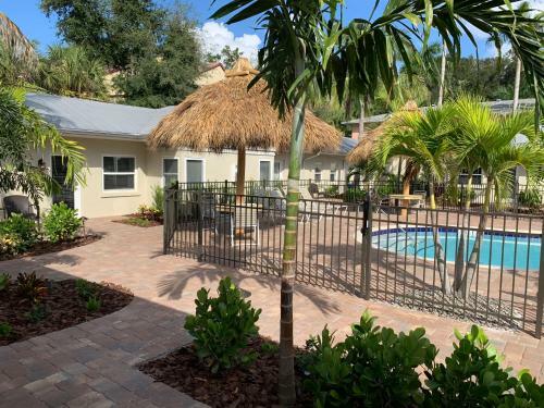 Hotel Twin Palms At Siesta