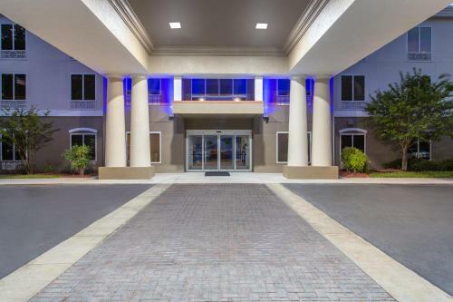 Hotel Holiday Inn Express Silver Springs - Ocala
