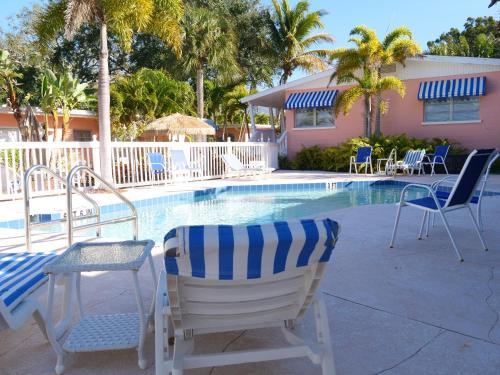 Hotel Siesta Key Bungalows
