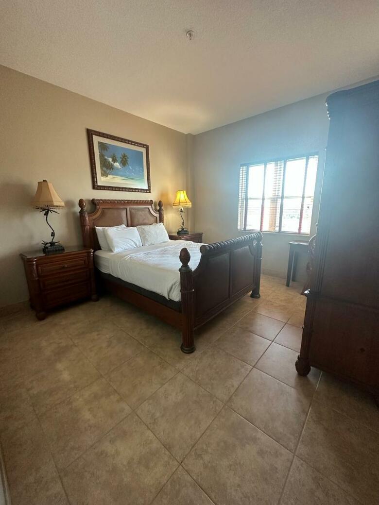 Hotel Tahitian Inn & Spa Tampa