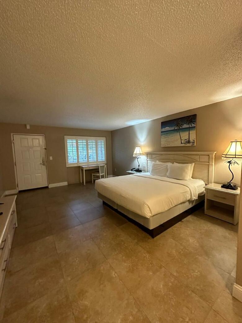 Hotel Tahitian Inn & Spa Tampa