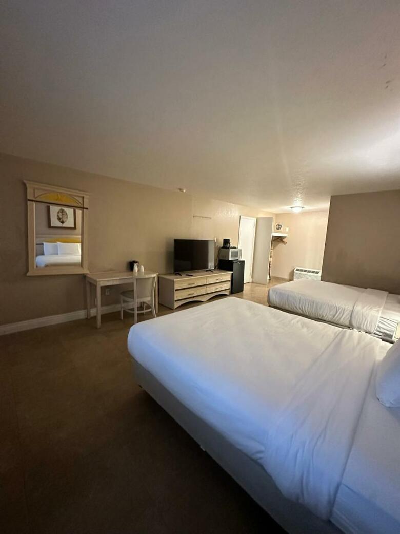 Hotel Tahitian Inn & Spa Tampa