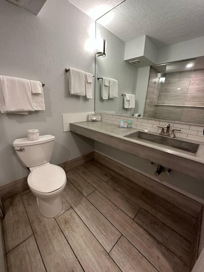 Hotel Tahitian Inn & Spa Tampa