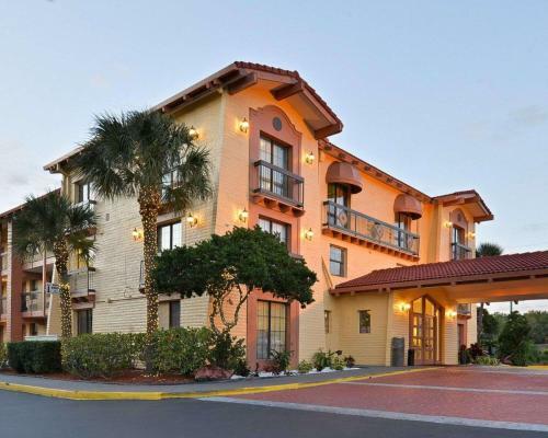 Motel Rodeway Inn & Suites Tampa