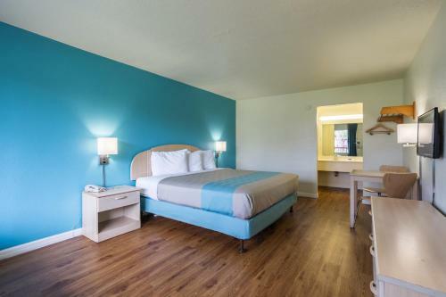 Motel 6 Spring Hill Weeki Wachee