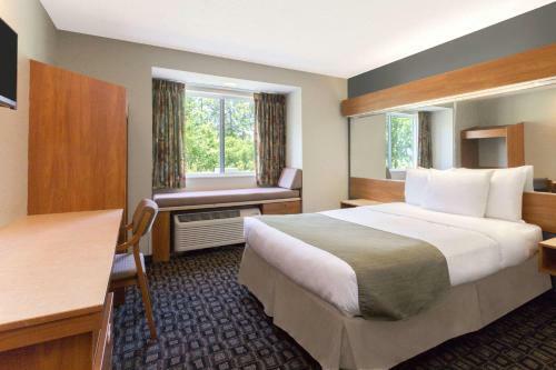 Hotel Microtel Inn & Suites By Wyndham Brunswick