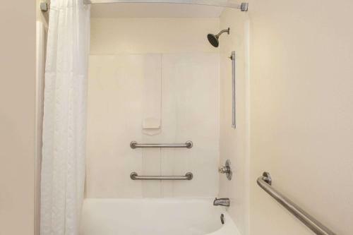 Hotel Palm Tree Inn Extended Stay