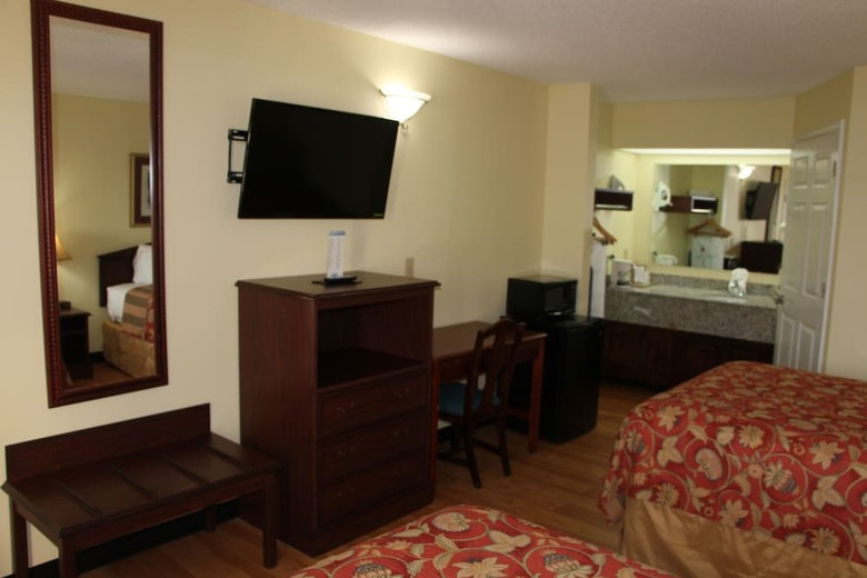 Hotel Jameson Inn - Perry