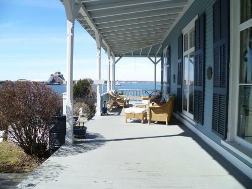 Bed & Breakfast Sanford-covell Villa Marina
