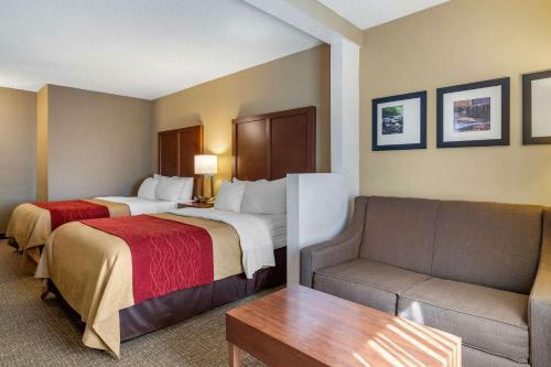 Hotel Comfort Inn And Suites