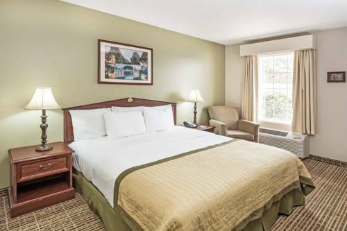 Motel Baymont Inn And Suites - Valdosta