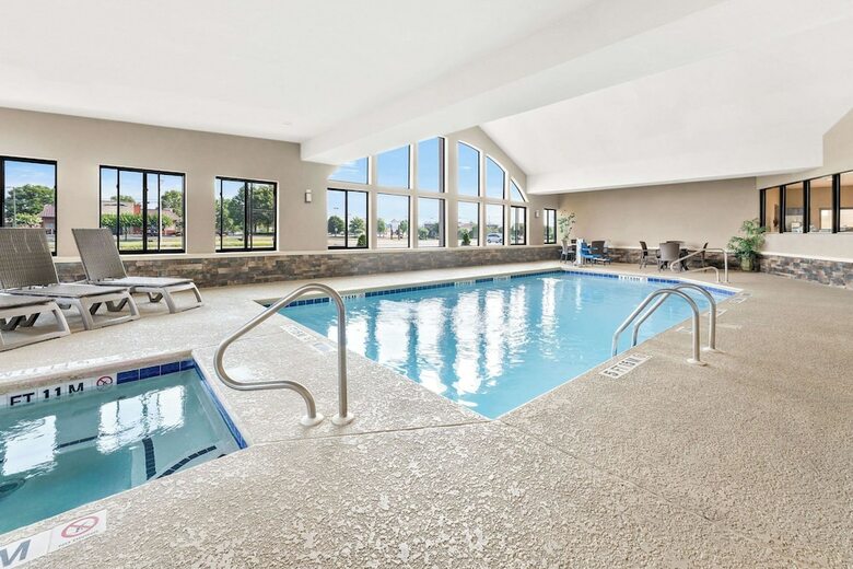 Hotel Comfort Suites Warner Robins