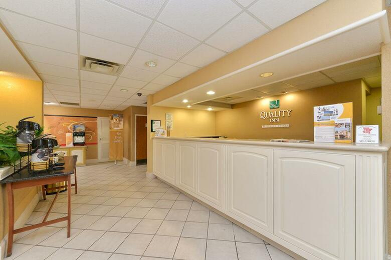Hotel Quality Inn At The Mall - Valdosta