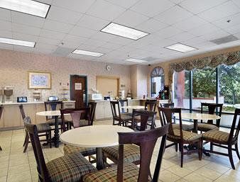Hotel Country Inn & Suites - Savannah Gateway