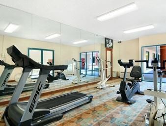 Hotel Country Inn & Suites - Savannah Gateway