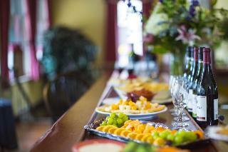 Bed & Breakfast East Bay Inn