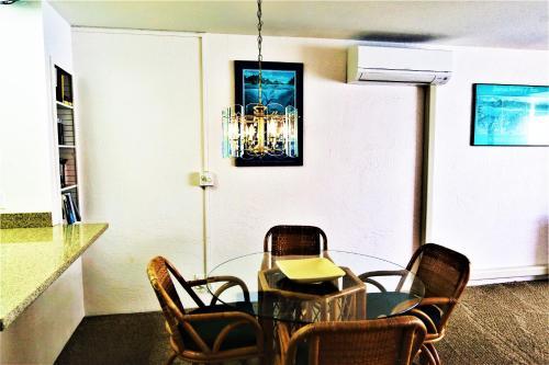 Apartamentos Menehune Shores