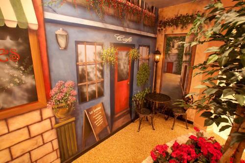 Hotel Destinations Inn Theme Rooms
