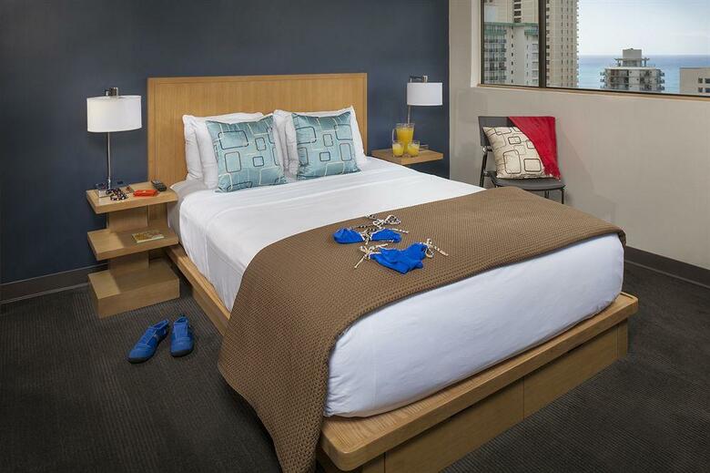 Vive Hotel Waikiki
