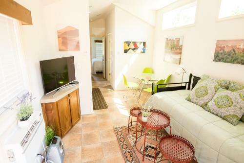 Hotel Aura Soma Lava
