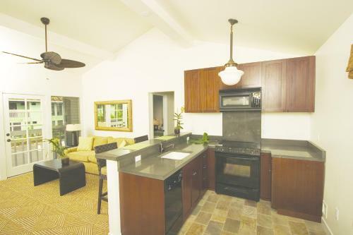 Hotel Aina Nalu Lahaina By Outrigger