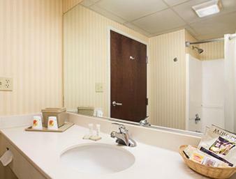 Hotel Super 8 By Wyndham Grayville