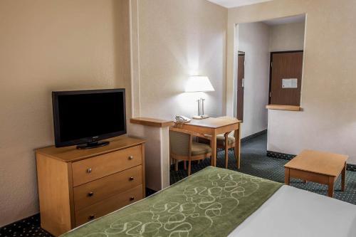 Hotel Comfort Suites Peoria