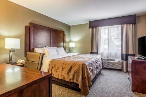 Hotel Quality Inn & Suites