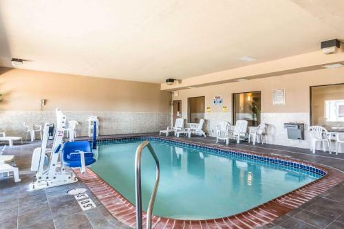 Hotel Quality Inn & Suites