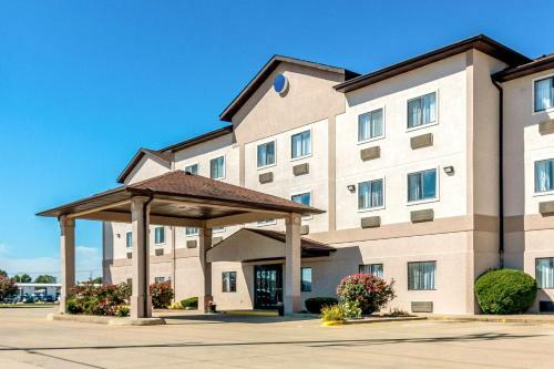 Hotel Quality Inn & Suites