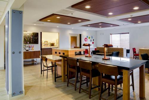 Hotel Holiday Inn Express & Suites Jacksonville