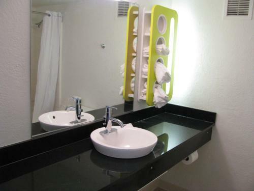 Motel 6 Bloomington Indiana University