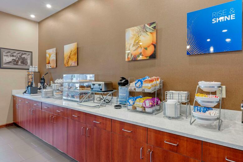 Hotel Comfort Suites Brownsburg