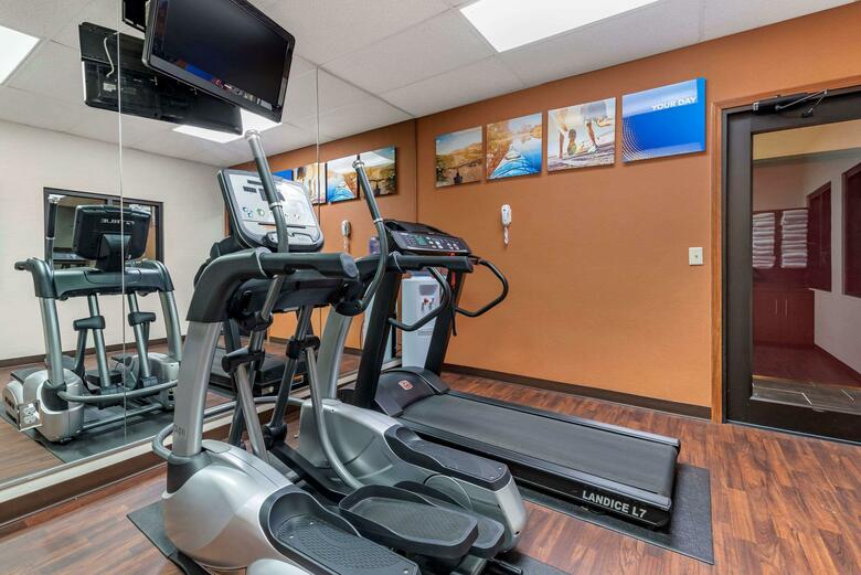 Hotel Comfort Suites Brownsburg