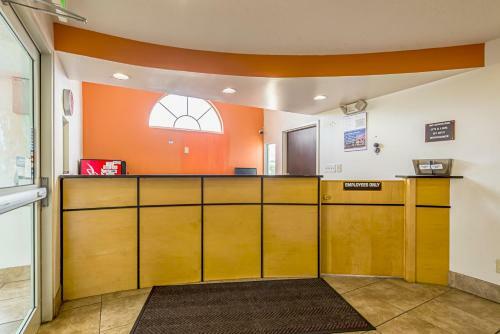 Motel 6 Indianapolis North