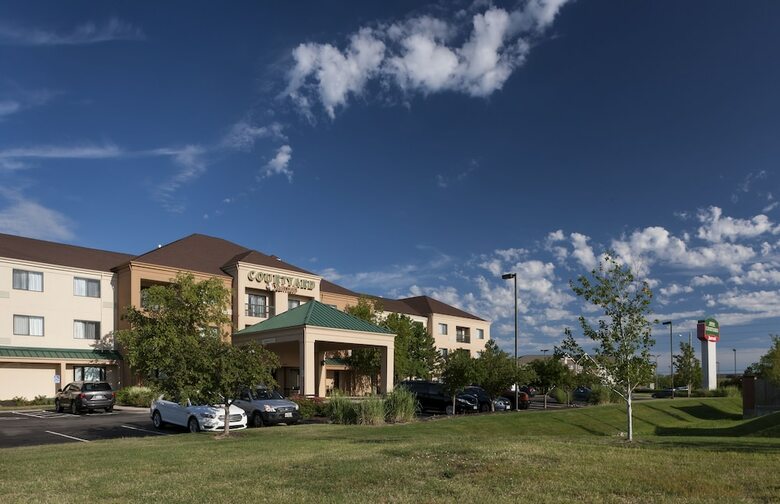 Hotel Courtyard By Marriott Wichita East