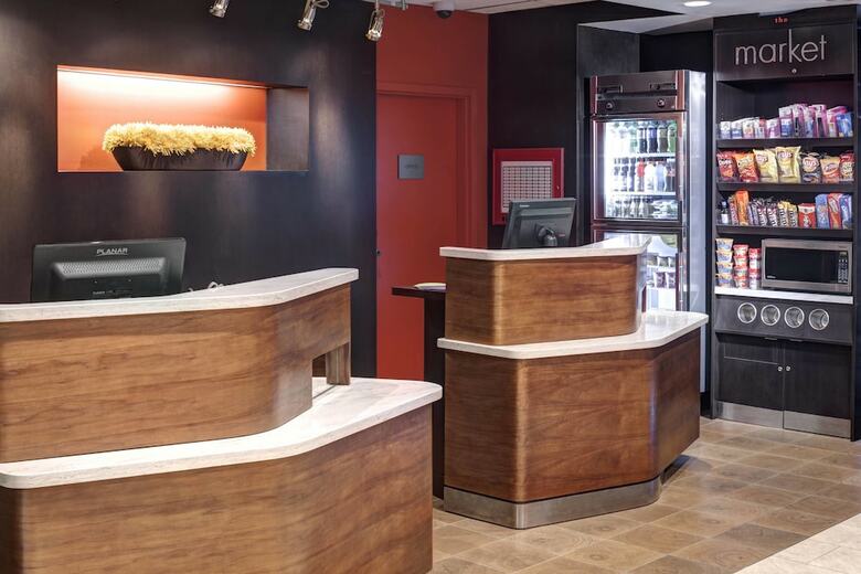 Hotel Courtyard By Marriott Wichita East