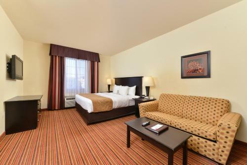 Hotel Comfort Suites Alexandria