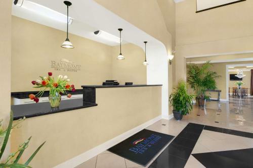 Hotel Baymont By Wyndham Marrero