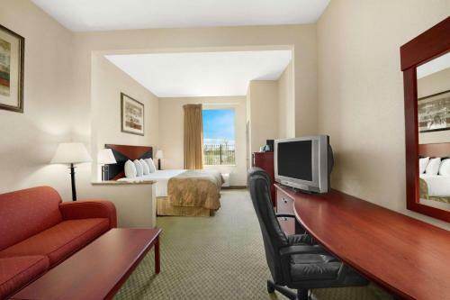 Hotel Baymont By Wyndham Marrero