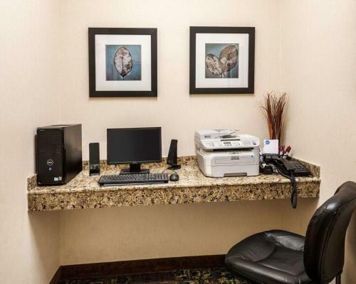 Hotel Comfort Suites Oil Center Lafayette