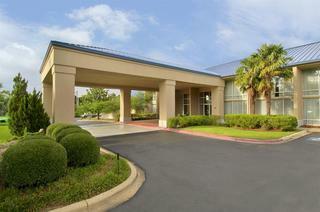 Hotel Rodeway Inn & Suites Shreveport