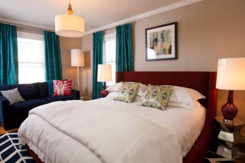 Bed & Breakfast Captain Lord Mansion