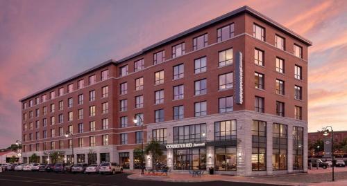 Hotel Courtyard By Marriott Portland Downtown/waterfront