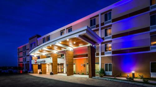 The North Shore Hotel