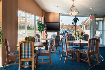 Motel Monticello Inn- Framingham/ Boston