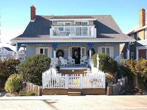 Bed & Breakfast Inn On The Ocean