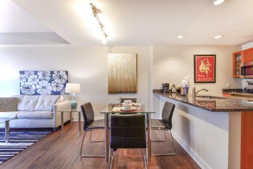Luxury Apartments Steps Away From Massachusetts General Hospital