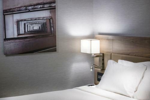 AC Hotel By Marriott Boston North
