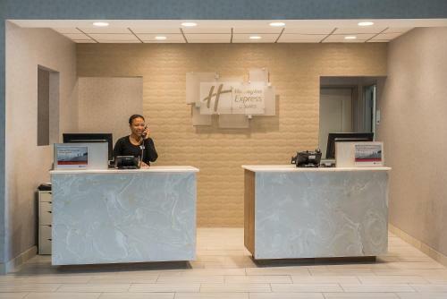 Hotel Holiday Inn Express & Suites Norwood